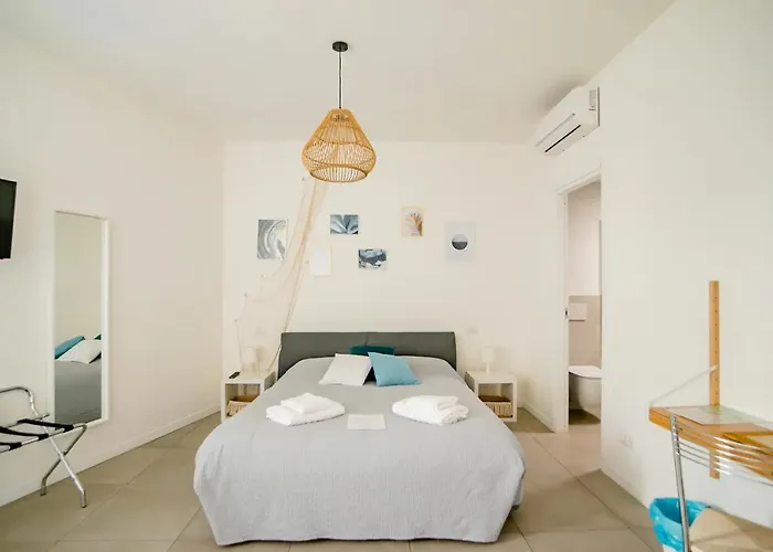 Tree Modern Guest house 4*