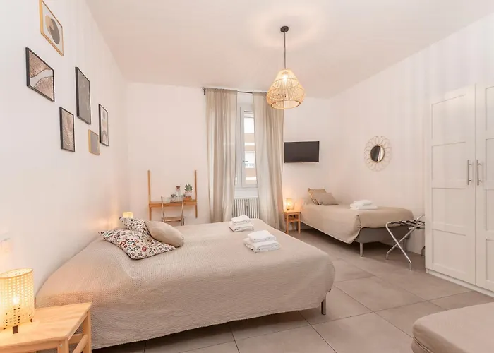 Tree Modern Guest house Bergamo